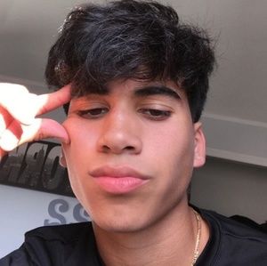 Meet your Posher, Evan